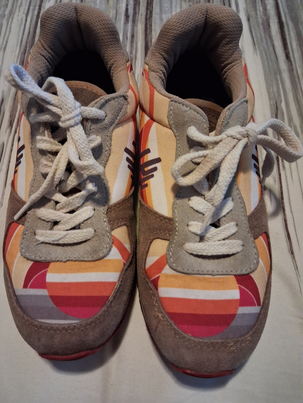 Inkkas Womens Retro Stripe Sneakers in Beige, Orange & Red